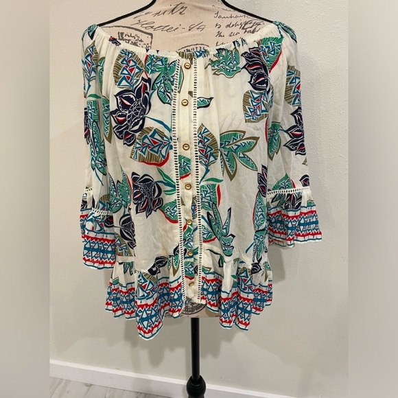 Democracy Cream 3/4 Sleeve Ruffled Blouse - Picture 6 of 9